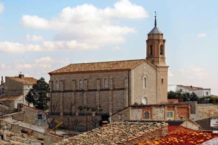 Iglesia de Nuestra Señora de la Asunción, en La Puebla de Albortón. / Turismo de Aragón.
