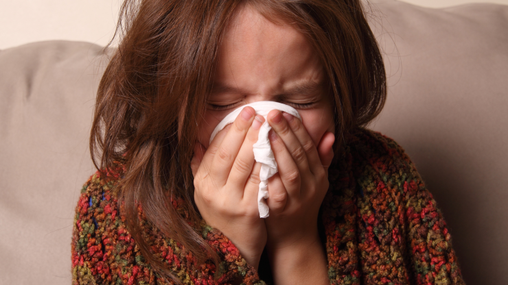 Síntomas y tratamiento de los virus de la gripe, COVID y sincitial. / Canva