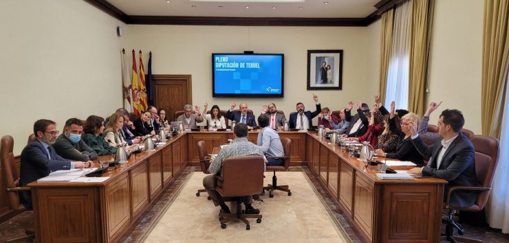 Votación del pleno ordinario celebrado este miércoles. / Diputación de Teruel