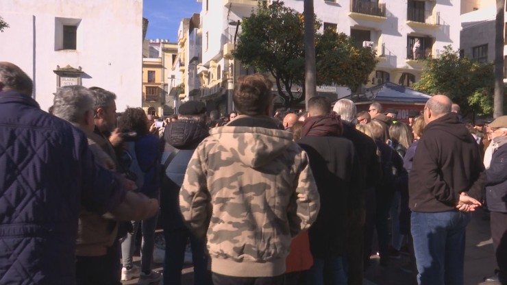 Concentración de rechazo al ataque terrorista en Algeciras.