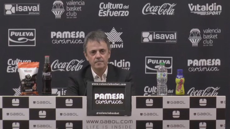 Porfirio Fisac durante la rueda de prensa tras la derrota ante Valencia Basket