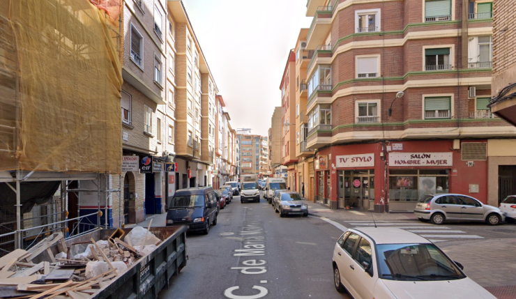 El atropello se ha producido en la calle María Moliner de Zaragoza. | Google Maps