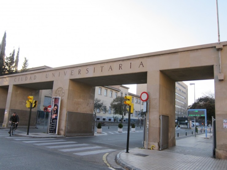 La Universidad de Zaragoza aumenta un 11% las plazas de nuevo acceso a Medicina el curso que viene.