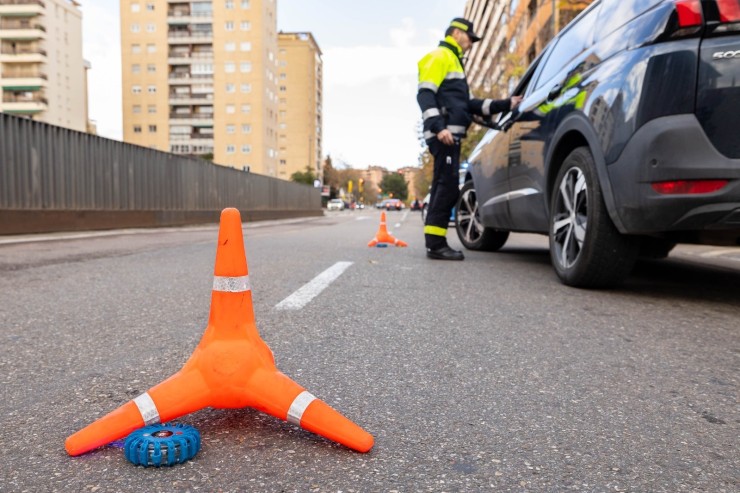Cinco conductores han sido detenido en Zaragoza por dar positivo en alcohol. / Miguel G. García