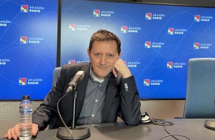 Ignacio Martínez de Pisón en los estudios de Aragón Radio