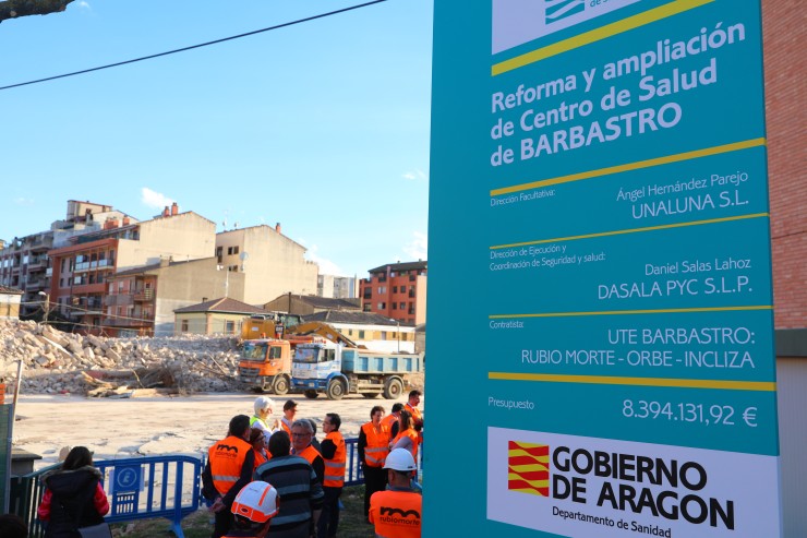 Lambán ha visitado las obras del Centro de Salud de Barbastro. / Gobierno de Aragón.