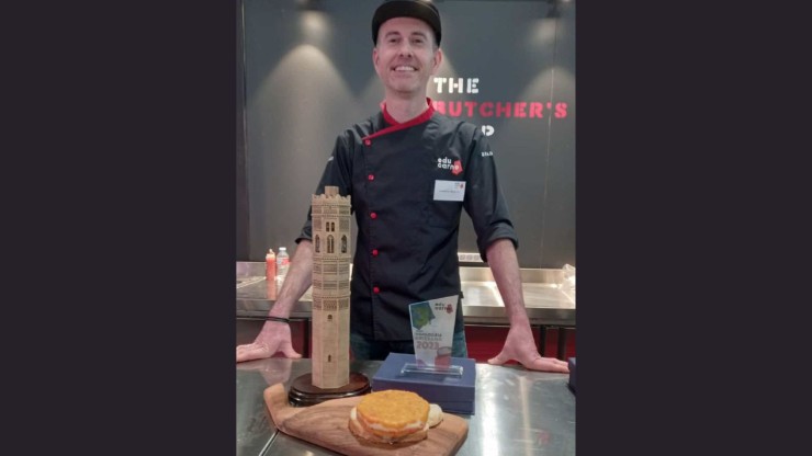 La hamburguesa 'La Torre de Tauste', tercera en el campeonato de la 'Meet Attraction'.