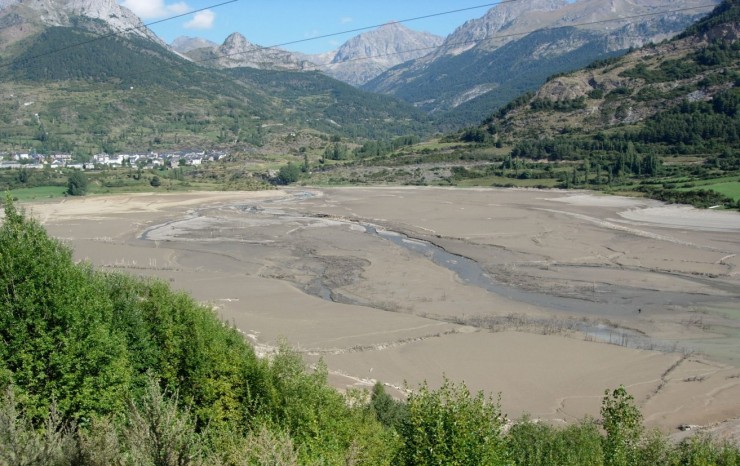 El pantano de Lanuza, que recoge las aguas del río Gállego, es un claro ejemplo de las dinámicas sedimentarias en cuencas de cabecera. / IPE