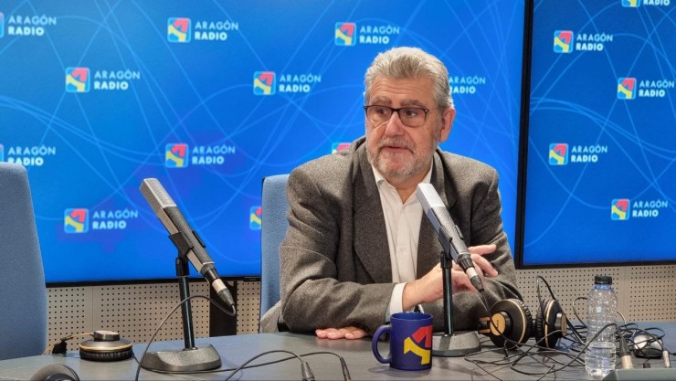 El rector de la Universidad de Zaragoza, Antonio Mayoral, durante la entrevista de esta mañana. / Aragón Radio