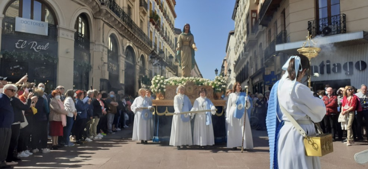 Procesión del Encuentro Glorioso, en Zaragoza. / Claudia Ortín