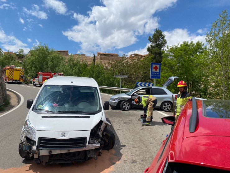 Imagen de los vehículos siniestrados. / Diputación de Teruel