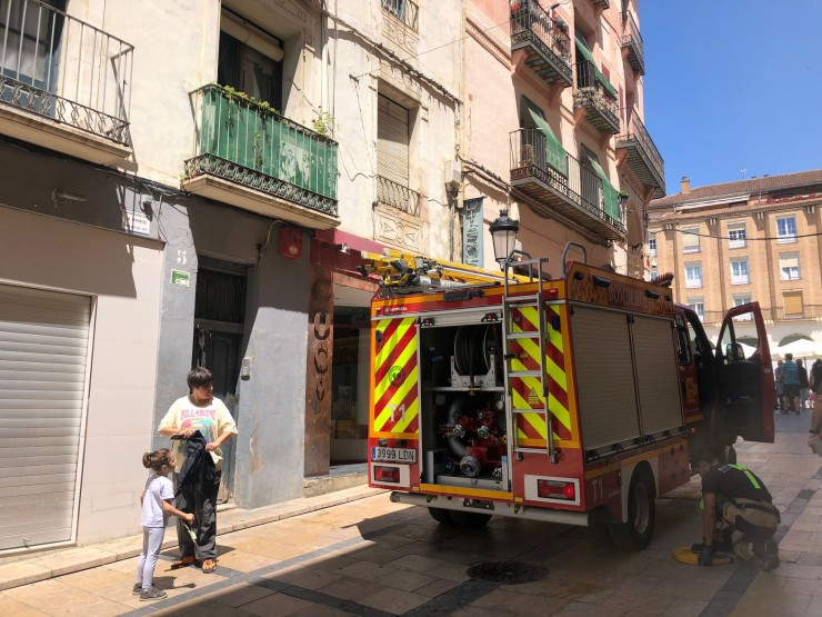 El incendio afectó a los bloques 3 y 5 de la calle Duquesa Villahermosa de Huesca.