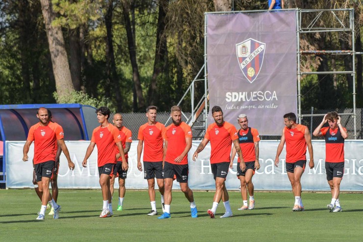 Imagen de un entrenamiento de pretemporada de la SD Huesca.