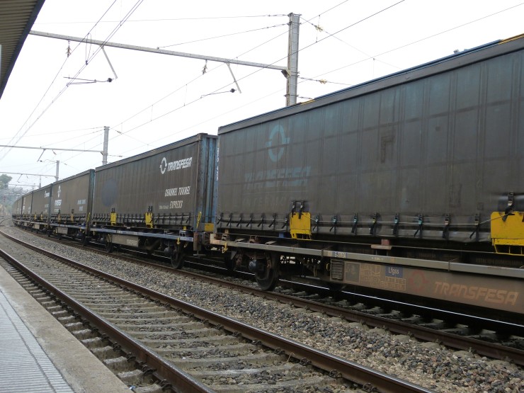 Foto de archivo de tren de mercancías en Aragón./ EUROPA PRESS