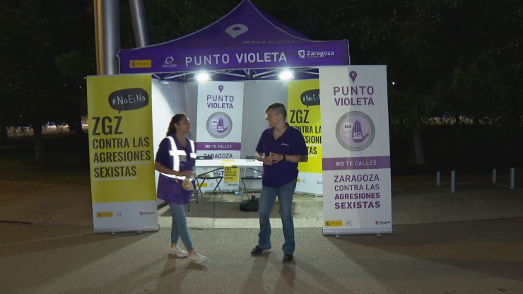 El Punto Violeta de Vive Latino se encuentra en la entrada del recinto Expo de Zaragoza.