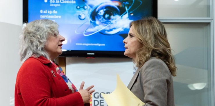 Las directoras generales de Ciencia y Política Educativa presentando el programa de actividades. / Gobierno de Aragón