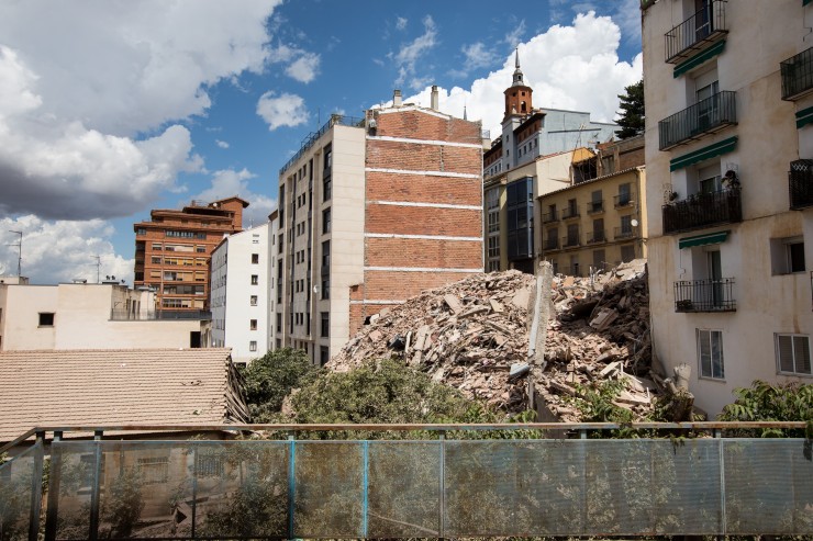 Imagen de archivo del derrumbe del número 21 de la calle San Francisco de Teruel. / Europa Press