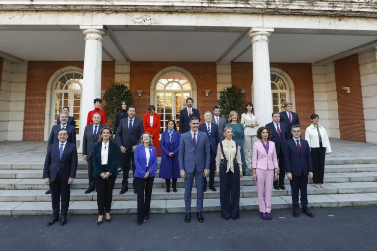Foto oficial del nuevo Gobierno de España. / EFE. Juan Carlos Hidalgo