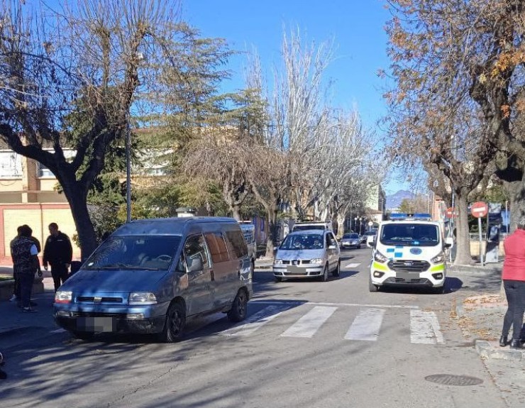 Los menores han sido trasladados a urgencias, mientras que la madre ha sido atendida en el lugar del accidente. / Ayuntamiento de Huesca