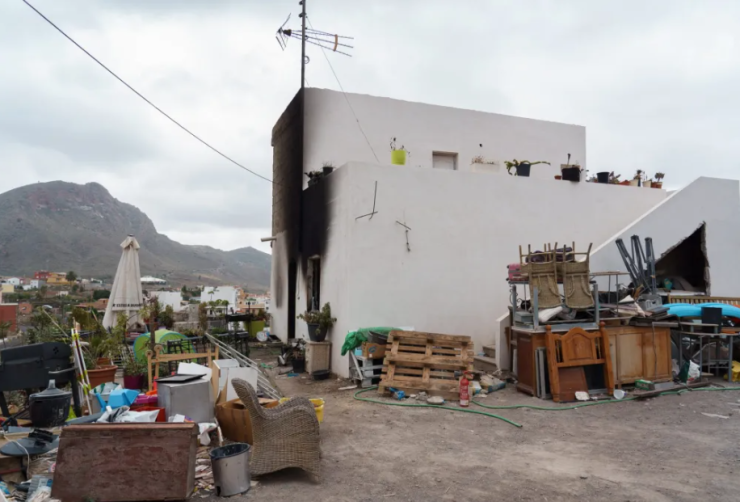 Vivienda del municipio de Arona (Tenerife) donde ocurrieron los hechos. Efe / Ramón de la Rocha