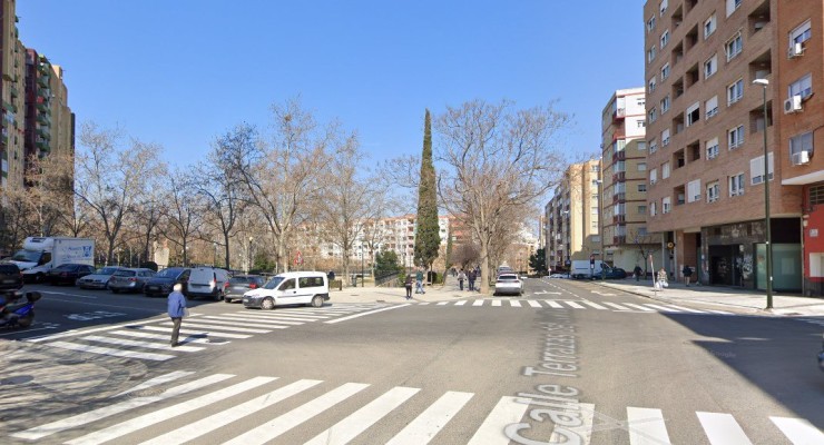 Heridos dos peatones en sendos accidentes de tráfico en el barrio de San Jose, en Zaragoza