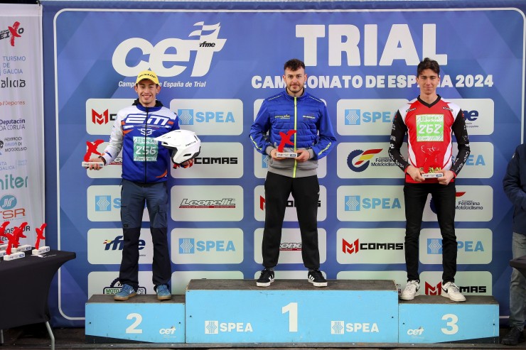 Jordi Sanjuán, en lo más alto del podio. Fotos: FARAM