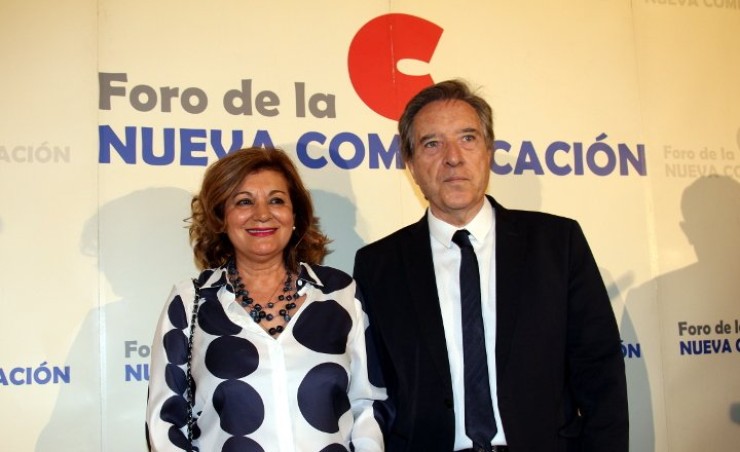 Carmen Amores con Iñaki Gabilondo en el Foro Nueva Comunicación