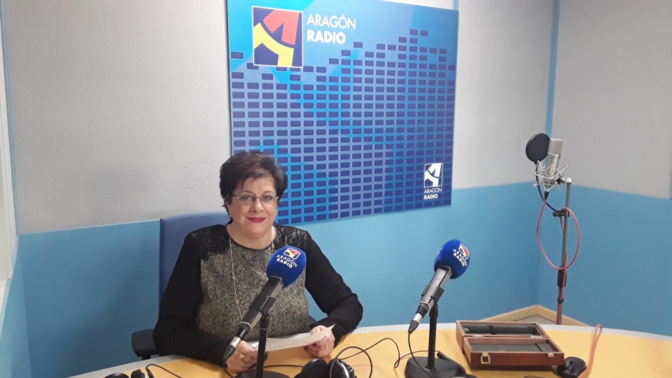 Imagen Entrevista a Coral González en uno de los estudios de Aragón Radio
