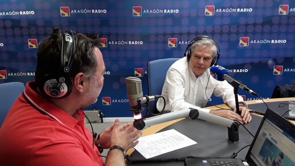 Imagen Ángel Castro durante la entrevista con Javi Vázquez en 'Escúchate' de Aragón Radio