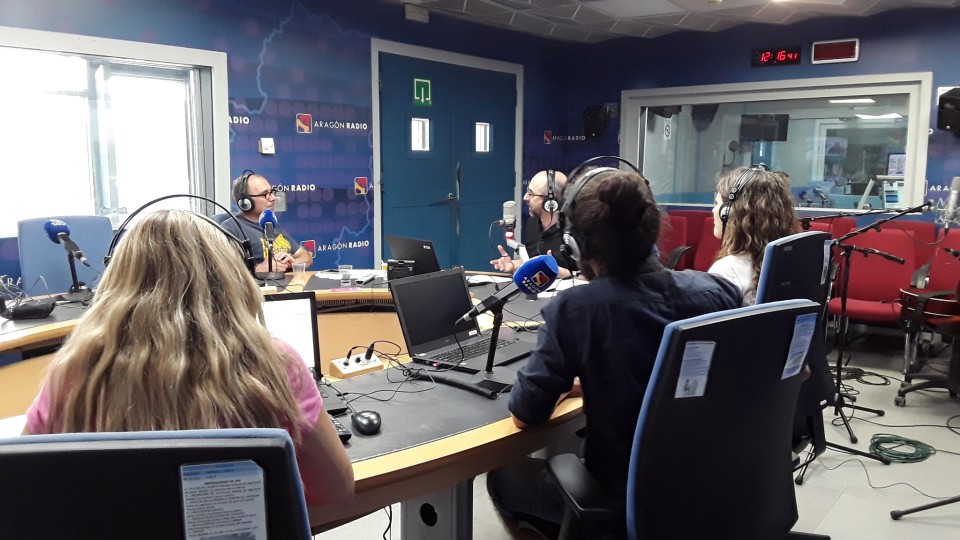Imagen En el estudio principal de Aragón Radio, con Paco Doblas y el equipo de Despierta Aragón.