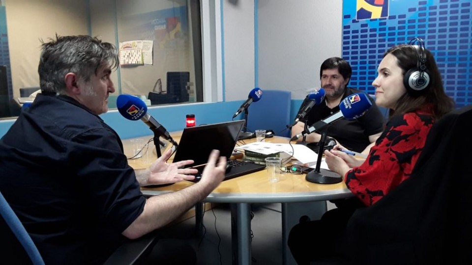 Imagen Dionisio Platel, Joaquín Campo y Sara Lambán en los estudios de Aragón Radio