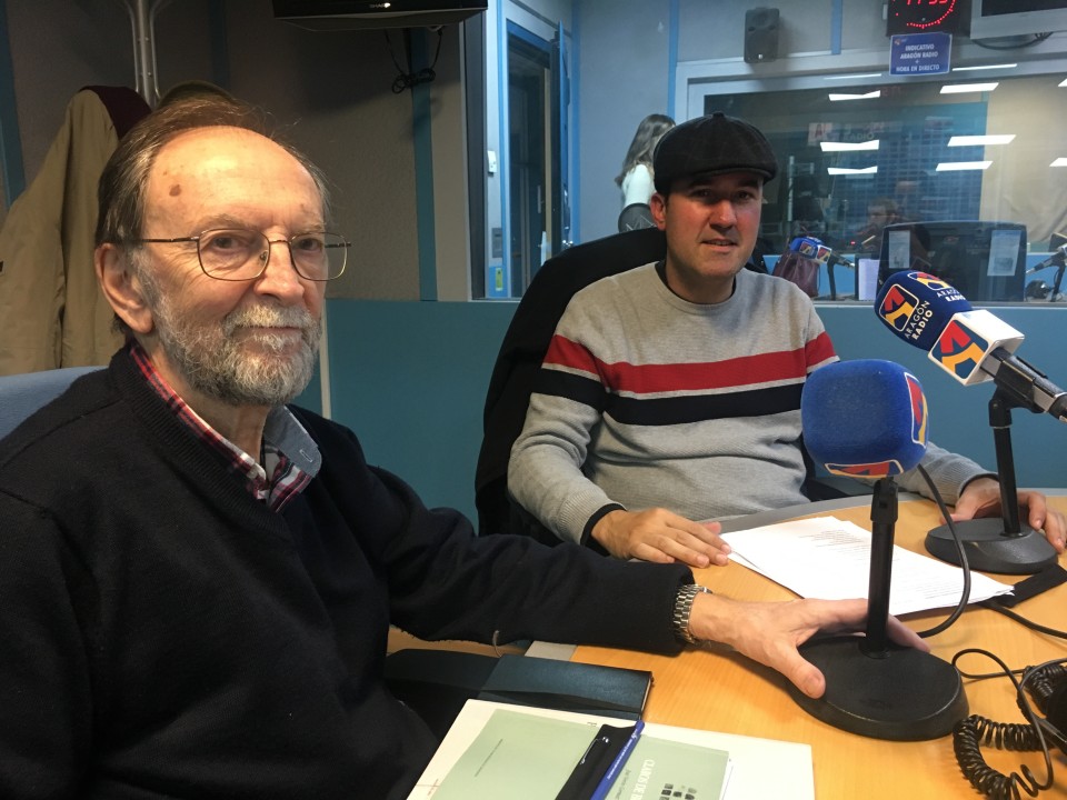 Imagen José Verón Gormaz entrevistado en uno de los estudios de Aragón Radio