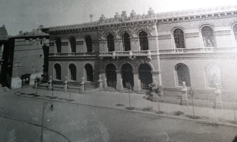 El primer instituto de secundaria en Zaragoza estaba en Plaza Magdalena y era un anexo de la Universidad de Zaragoza