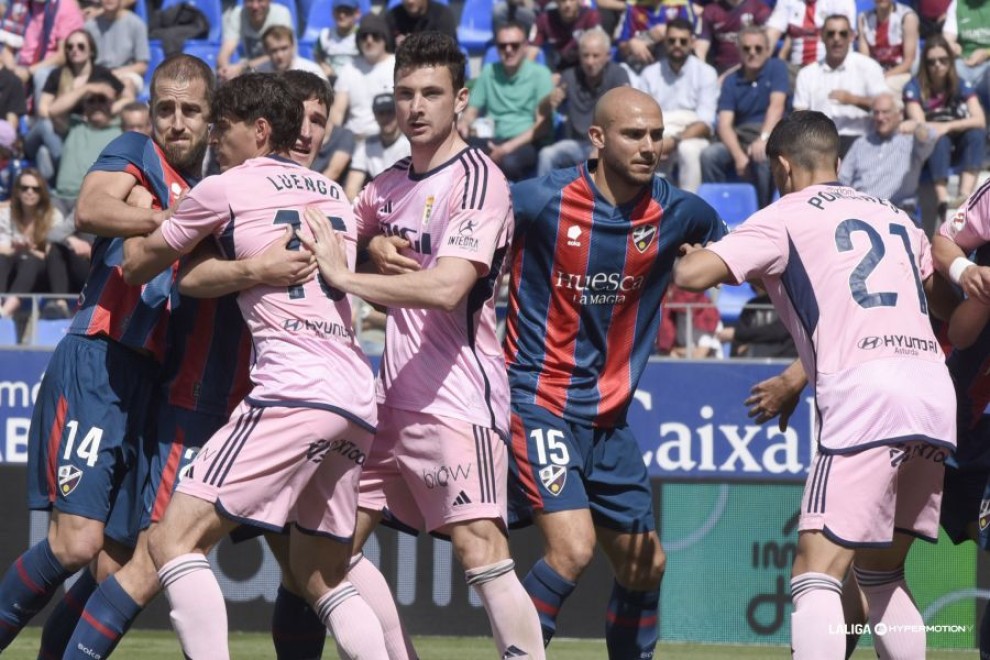 Le Real Oviedo met le SD Huesca en difficulté (0-2) |  Notre sport